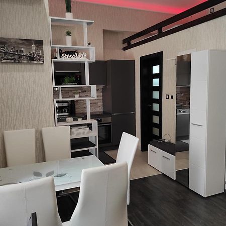 בודפשט Corvinus Apartman מראה חיצוני תמונה