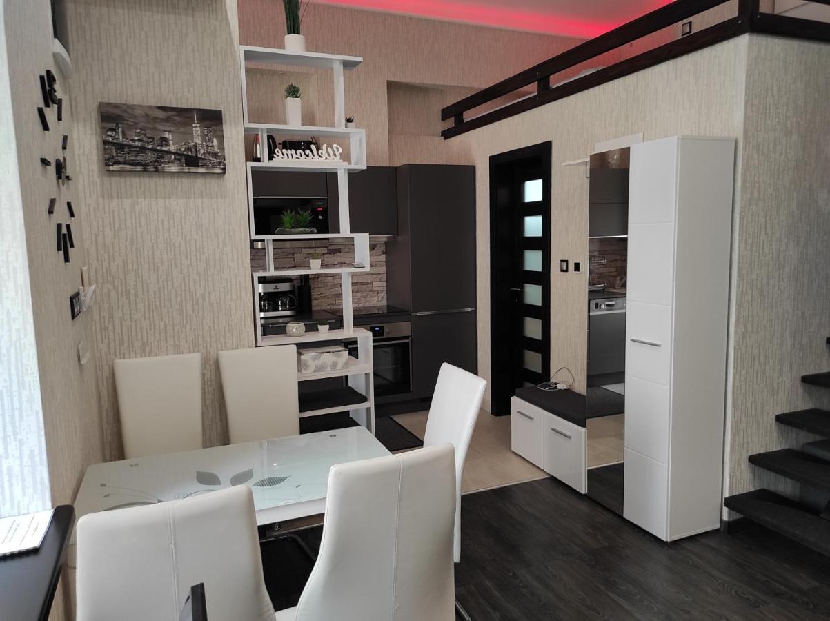 בודפשט Corvinus Apartman מראה חיצוני תמונה