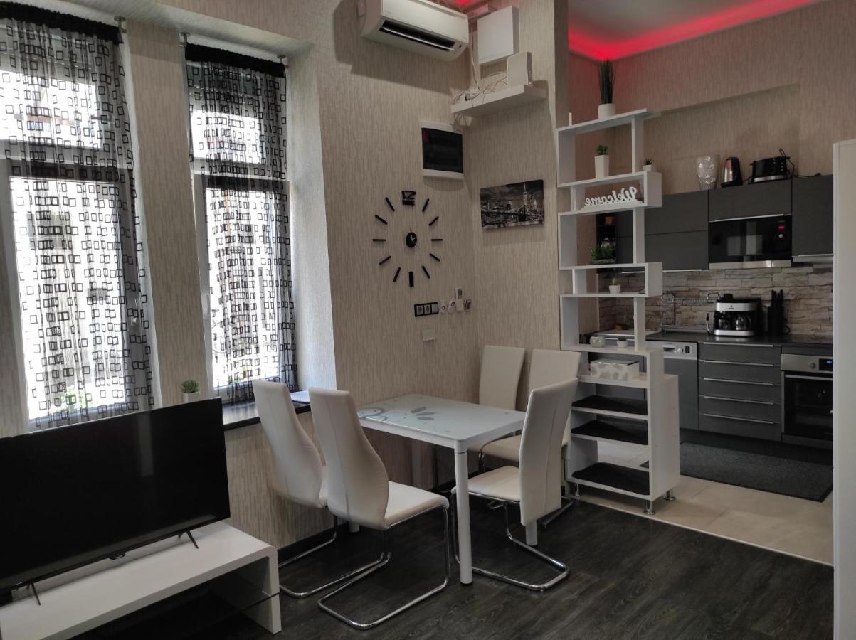 בודפשט Corvinus Apartman מראה חיצוני תמונה