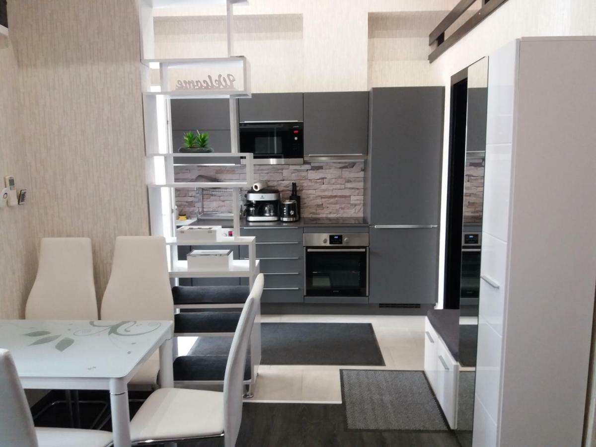 בודפשט Corvinus Apartman מראה חיצוני תמונה